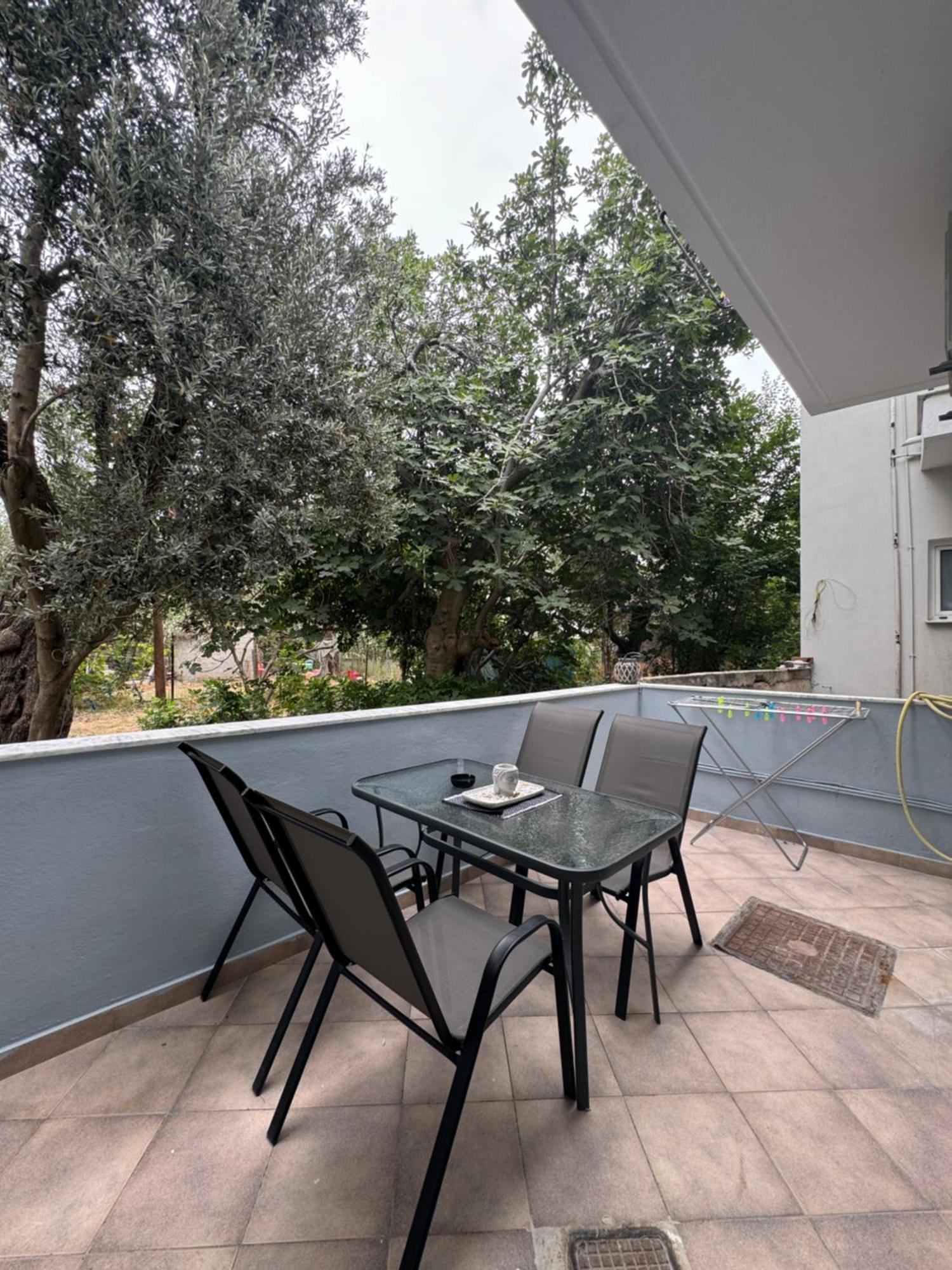Melintas Cozy Apartments 2 Plomari Bagian luar foto