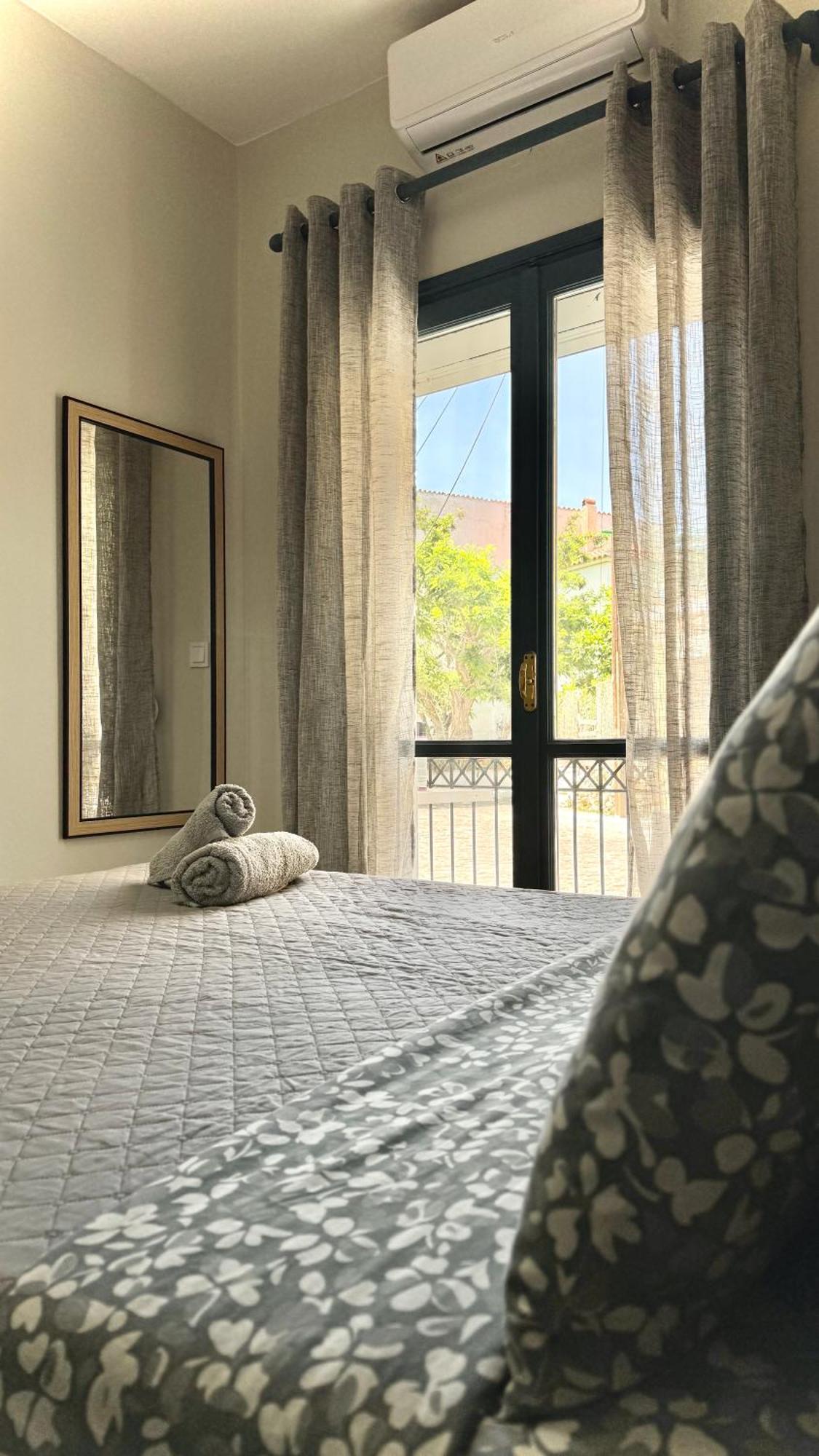 Melintas Cozy Apartments 2 Plomari Bagian luar foto